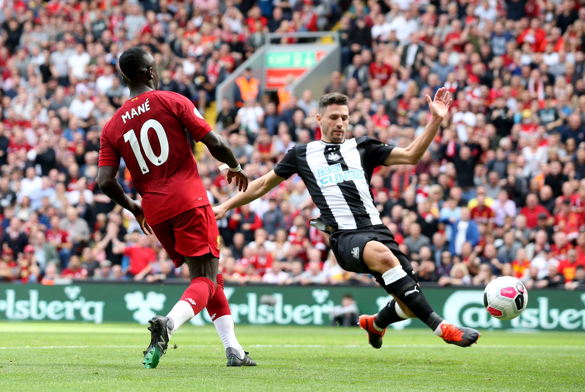 登贝莱以出 登贝莱以出